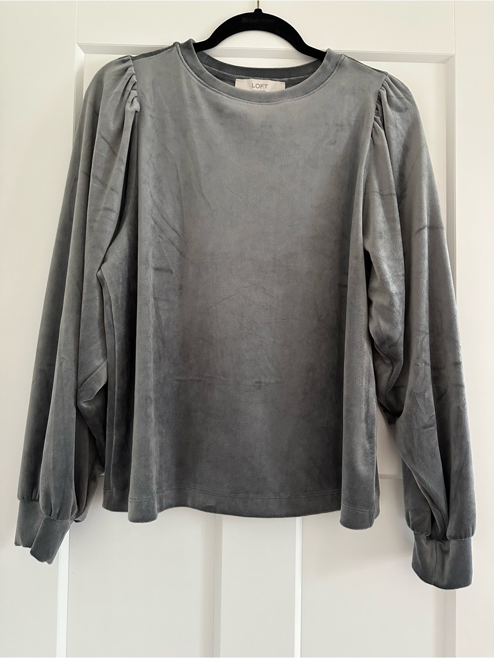LOFT Gray Velvet Puff-Sleeve Sweatshirt